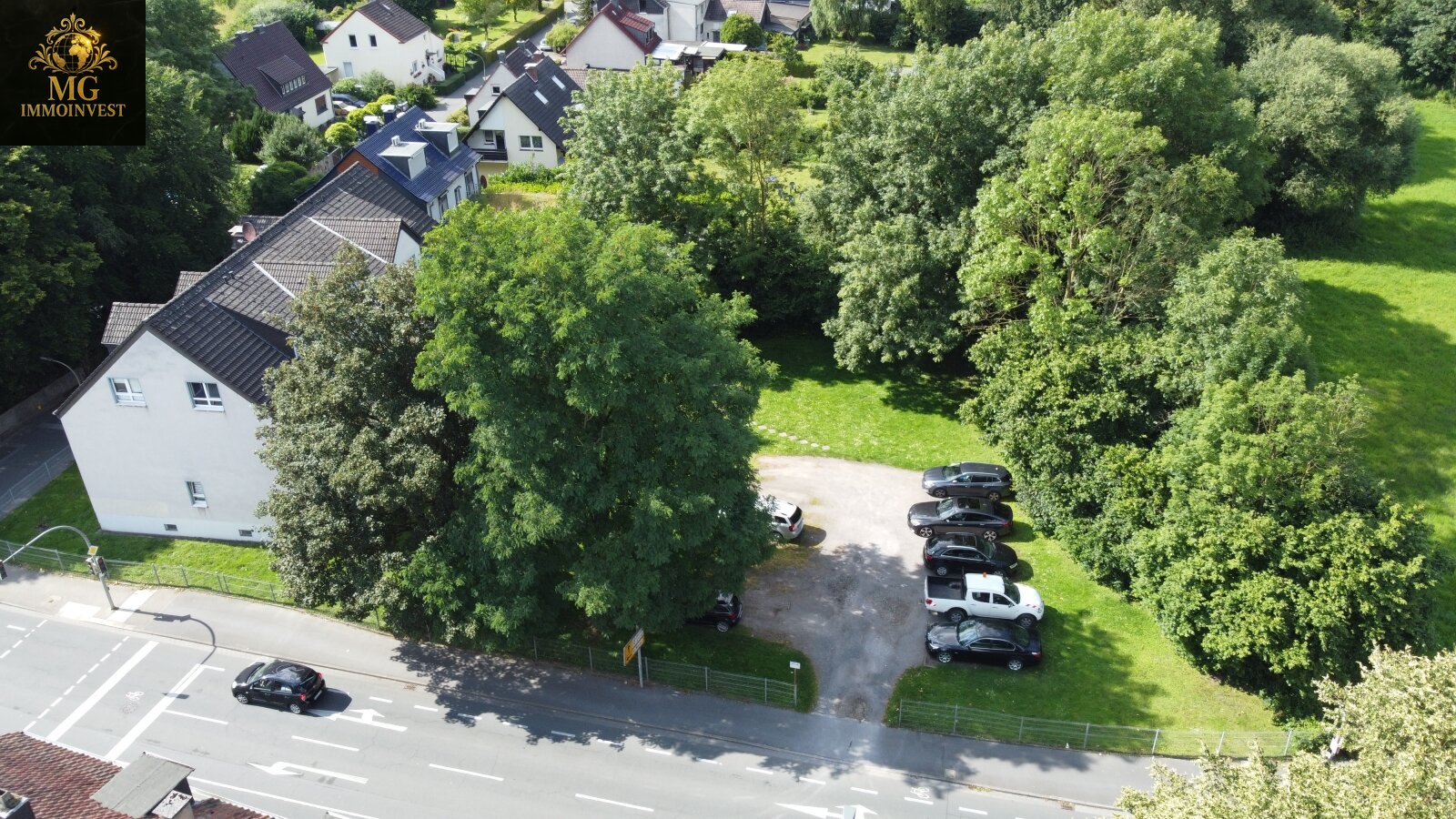 Renditeobjekt mit massivem Neubau-Potenzial: MFH + 2 Grundstücke (gesamt ca. 6.780 m²) 